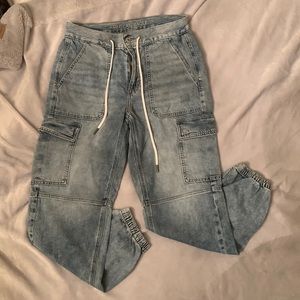 AE Super High-Waisted Cargo Denim Jogger